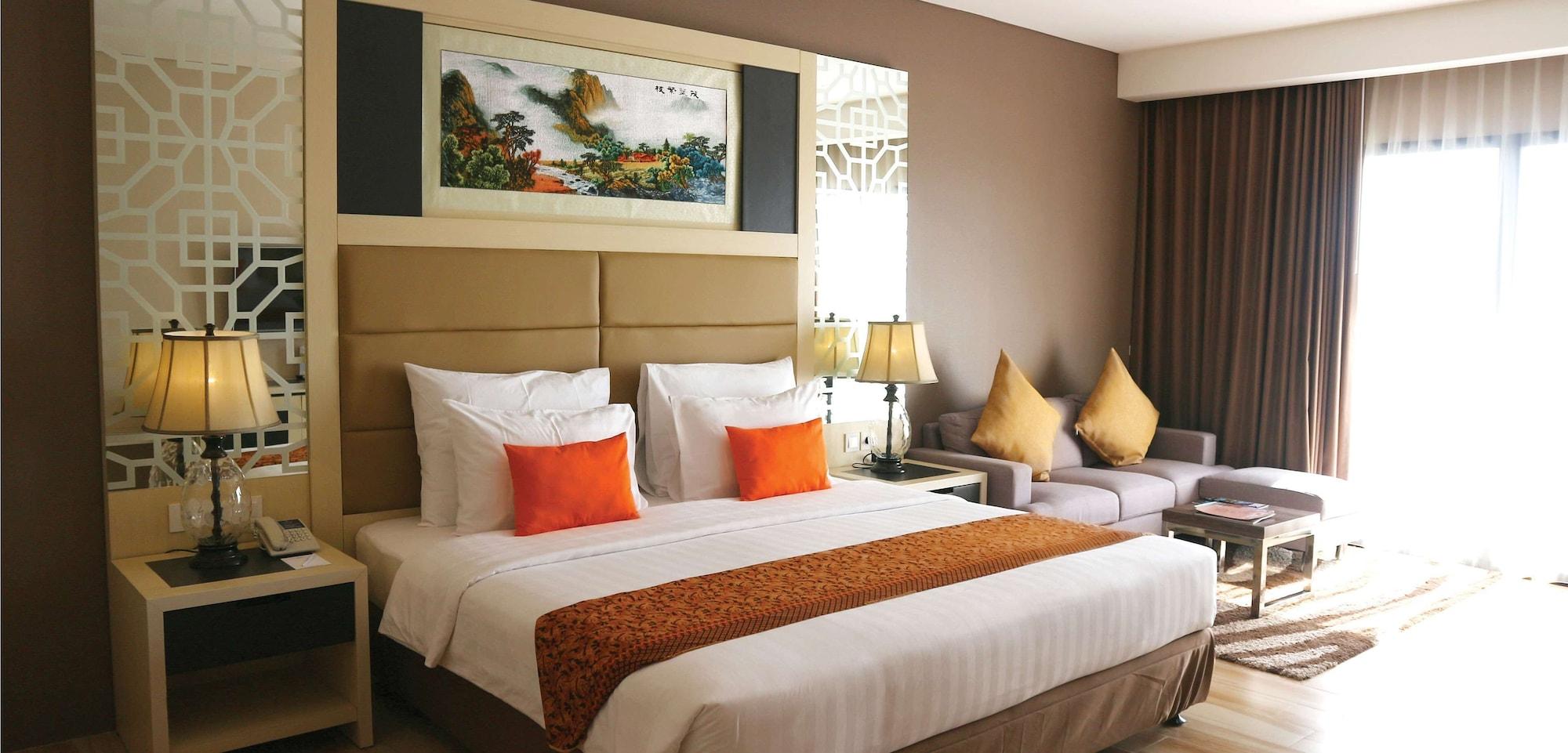 Golden Tulip Essential Belitung Tanjung Pandan Exterior foto